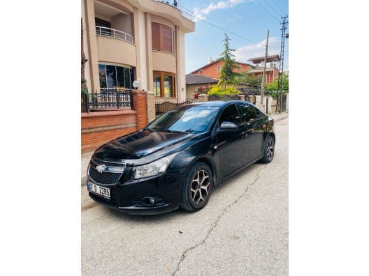 Cruze 2011 Otomatik 124 lük