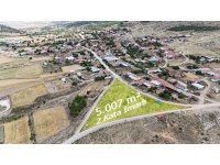 MERKEZE 44 KM MESAFEDEDİR BURDUR-FETHİYE KARAYOLUNA 3 KM