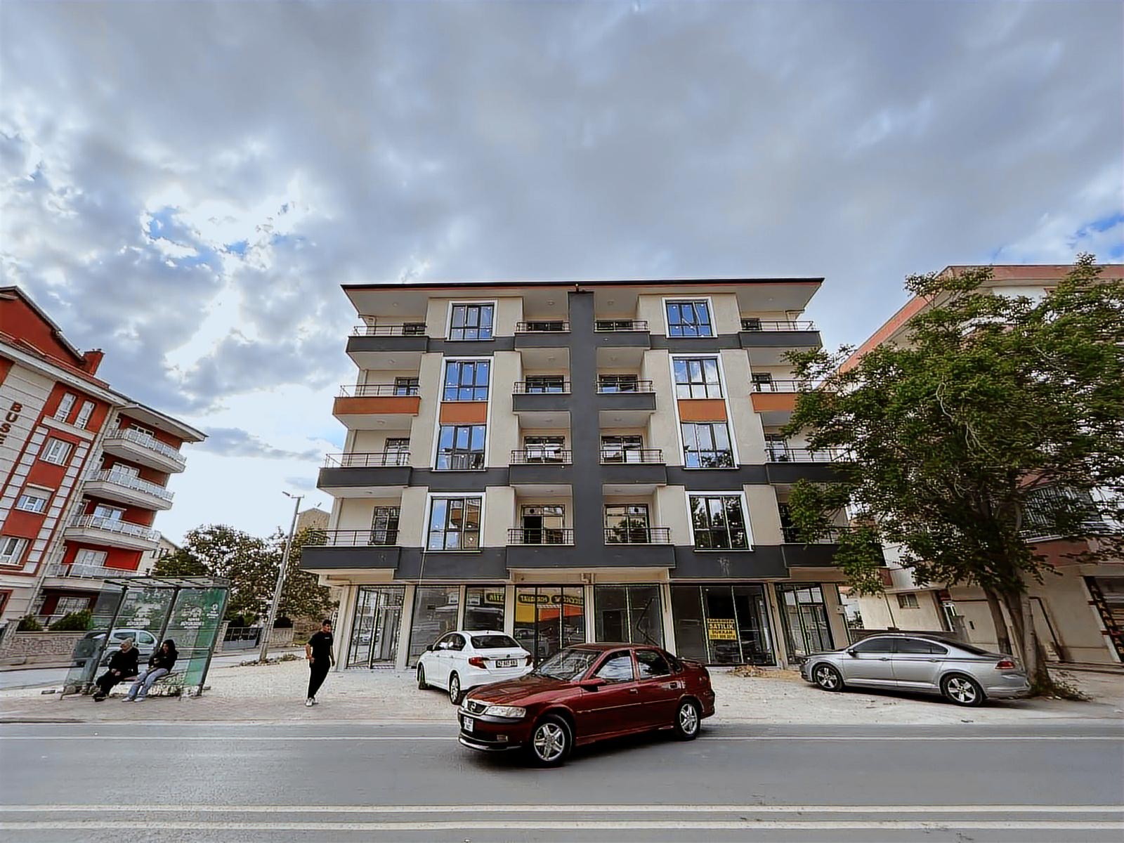 ENTEPE YAKINI KEÇECİLER CD ARA KAT KAPALI OTOPARKLI SIFIR DAİRE!