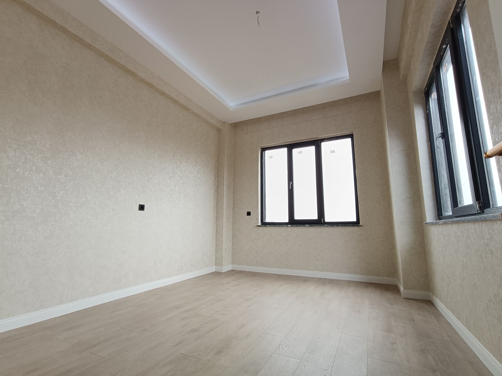 SELÇUKLU BUHARA MH. STADYUM YAKINI 6+1 AKILLI EV SİSTEMLİ VİLLA.