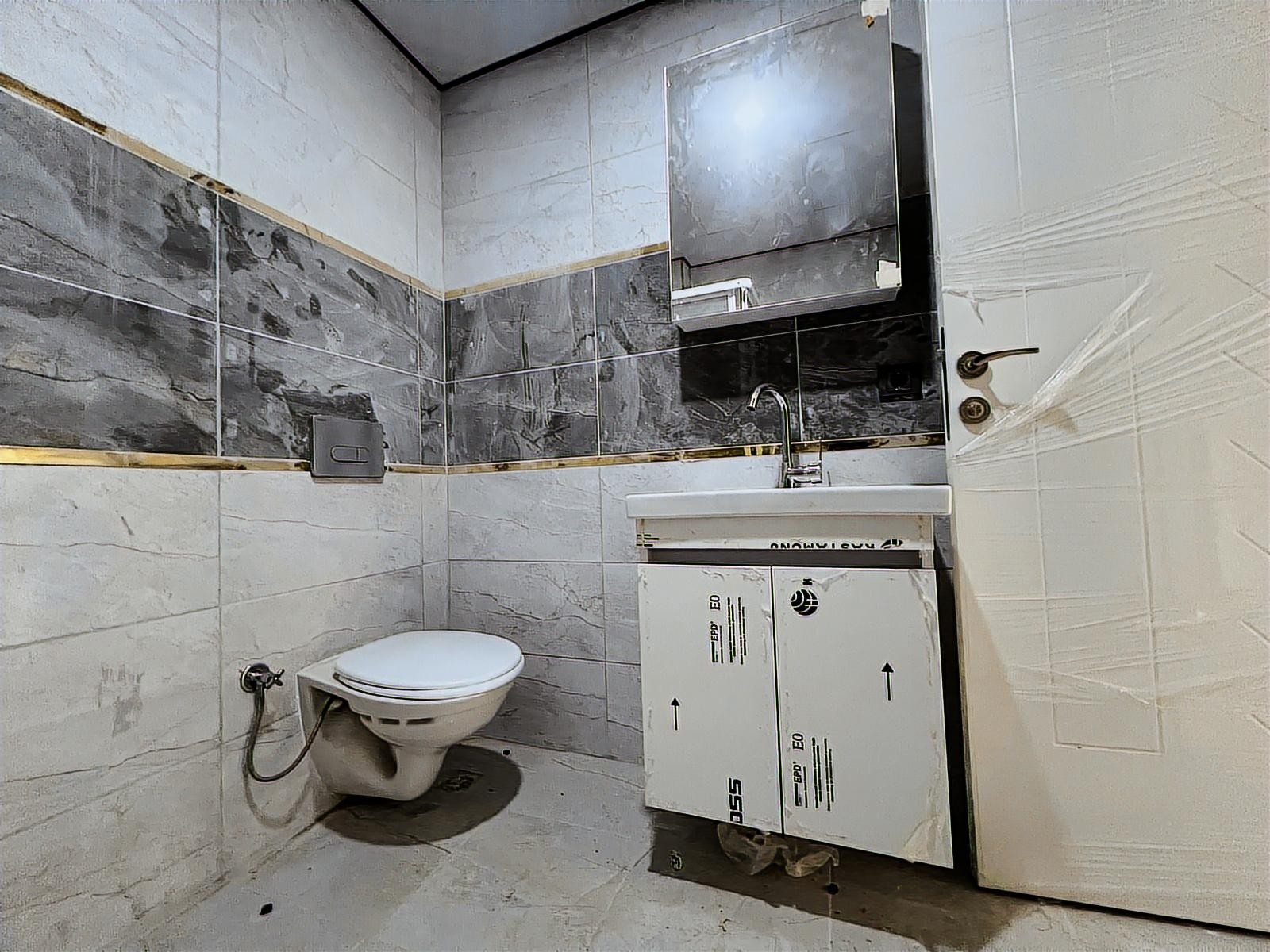 KARATAY SARIYAKUP MH. E. GARAJ YAKINI ASANSÖRLÜ SIFIR 3+1 DAİRE.