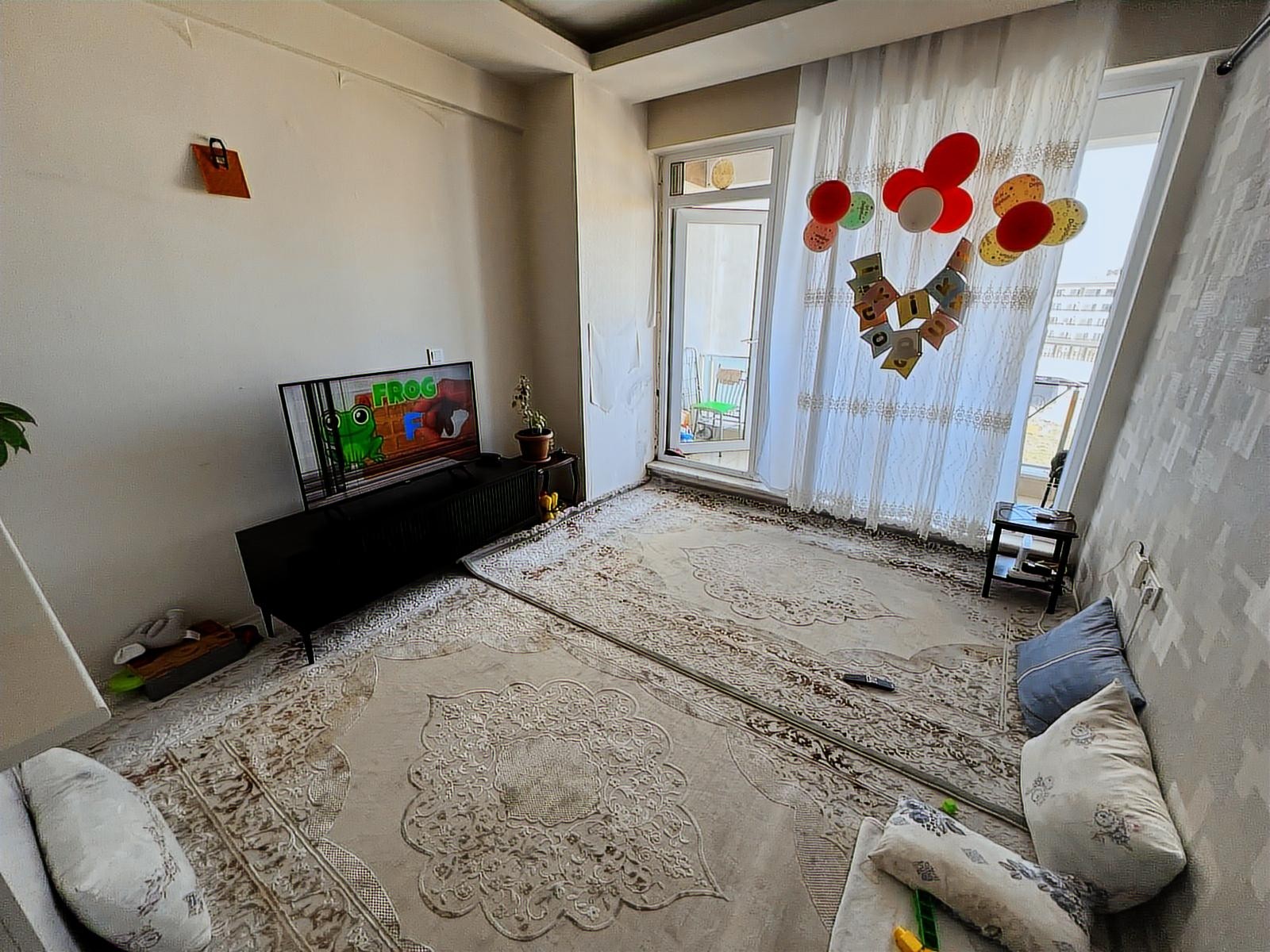 SELÇUKLU KOSOVA MH. KİRACILI ARAKAT SİTE İÇİ 1+1 STÜDYO DAİRE..!
